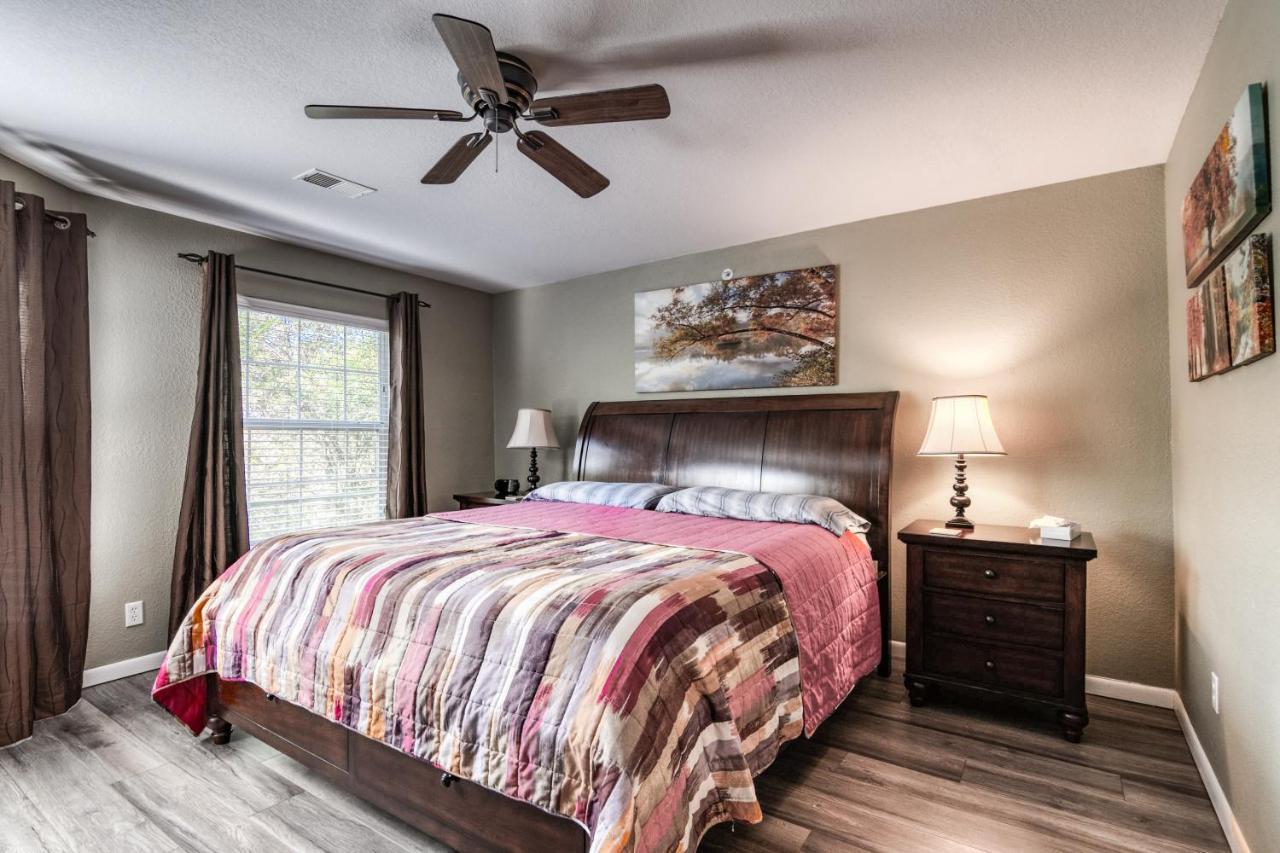Quiet And Serene Condo In Branson Exterior photo